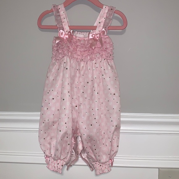 Cute sparkly and pink romper size 12 months - Picture 1 of 5